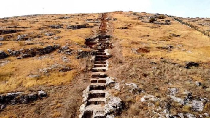 'Sonsuzluk Merdiveni' kazısı uzadıkça uzuyor