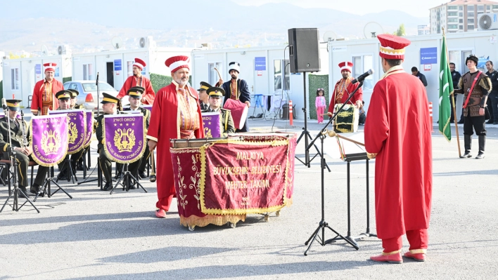 100. Yılı Kutlamaları Çerçevesinde Çeşitli Etkinlikler Düzenleniyor