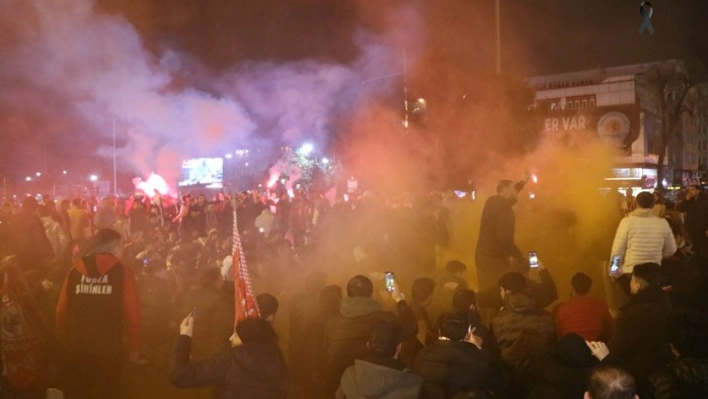 11 yıl sonra Süper Lig'e çıkan Samsunspor'dan muhteşem gibi kutlama