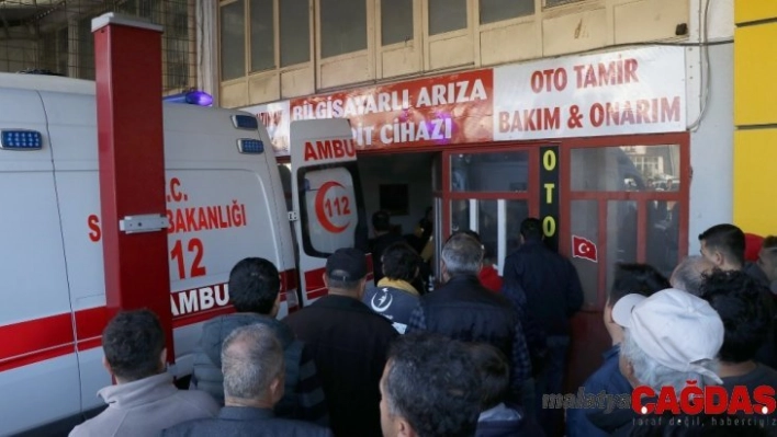 18 yaşındaki genç otomobili içinde ölü bulundu