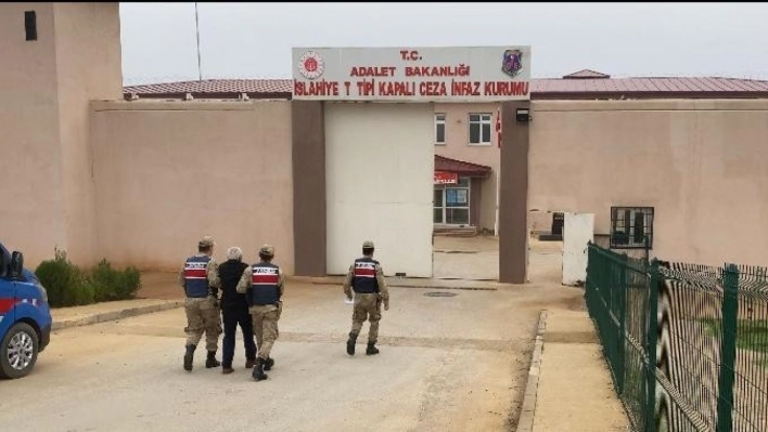 18 yıl kesinleşmiş cezası bulunan firariyi jandarma yakaladı