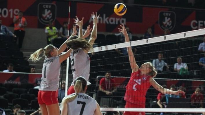 2019 Kadınlar Voleybol Avrupa Şampiyonası A Grubu: Fransa: 3 - Bulgaristan: 2