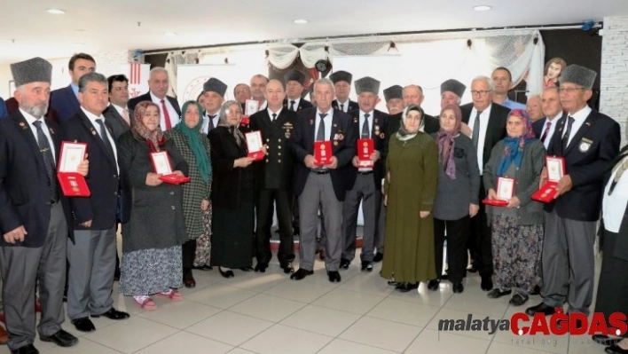 27 Kıbrıs gazisine Milli Mücadele Madalyası verildi