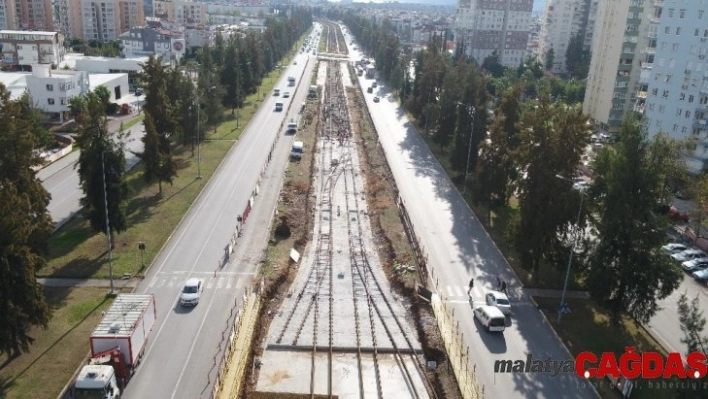 3. Etap Raylı Sistem'de raylar döşenmeye başladı