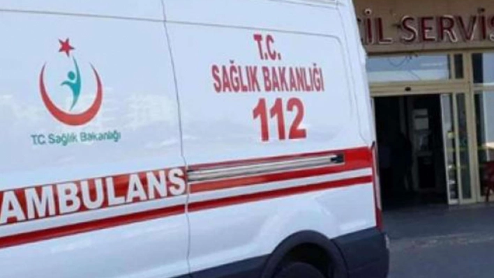 33 kız öğrenci zehirlenme şüphesiyle hastaneye kaldırıldı