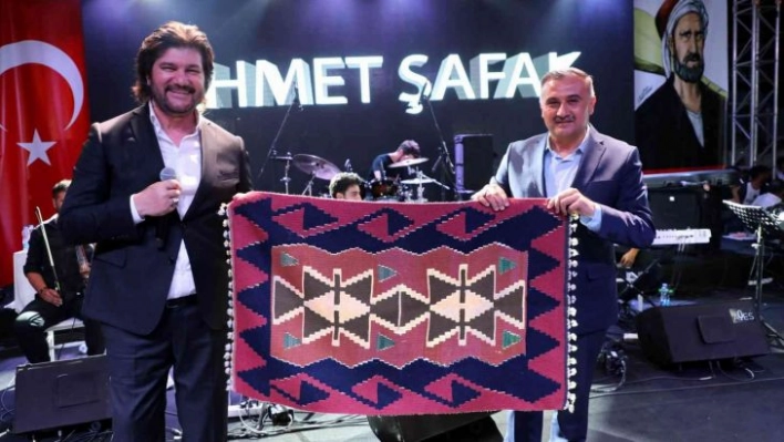 38. Aşık Seyrani Kültür ve Sanat Festivali'nde Ahmet Şafak Coşkusu