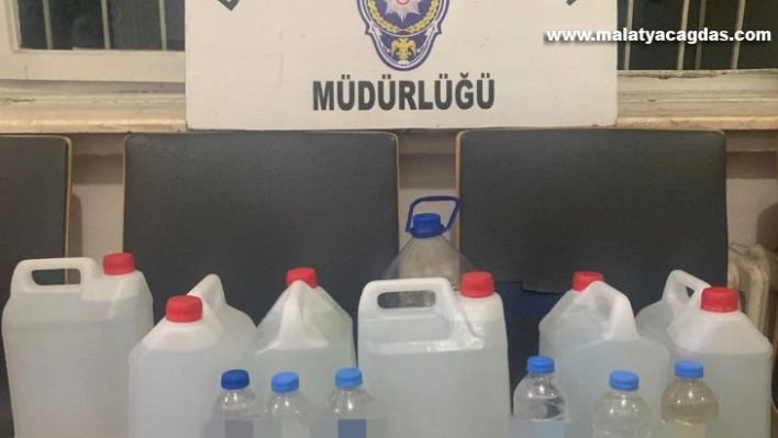 39 litre kaçak alkol ele geçirildi