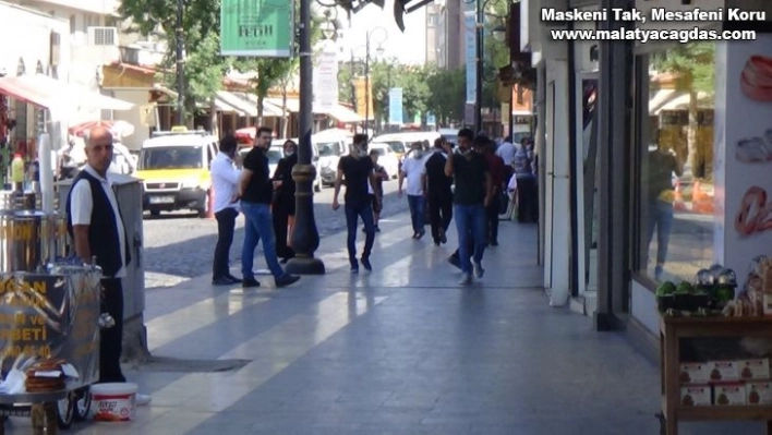 56 saatlik kısıtlama bitti, Diyarbakır'da trafik ve vatandaş yoğunluğu başladı