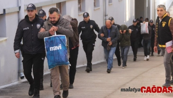 70 yaşındaki kayınvalidesine 8 sıfır araç aldı, hepsi kazaya karıştı