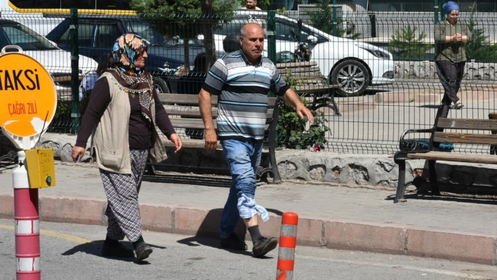 Acemi kasaplar hastanelik oldu