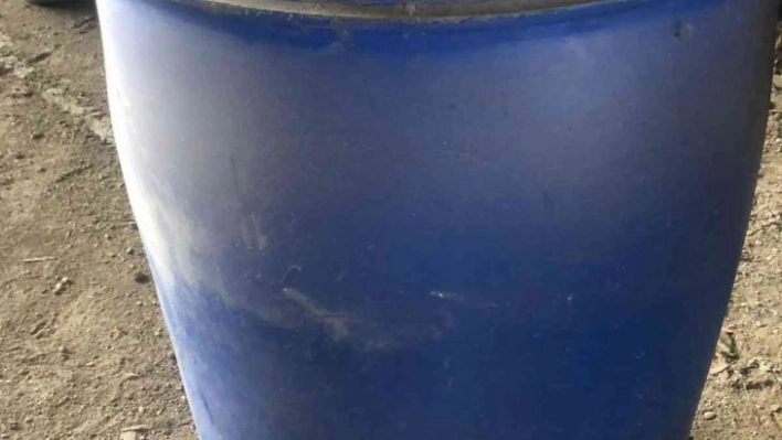 Adana'da 2 bin 900 litre kaçak akaryakıt ele geçirildi