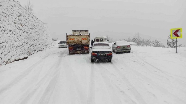 Adana'nın kuzeyinde kar sevinci