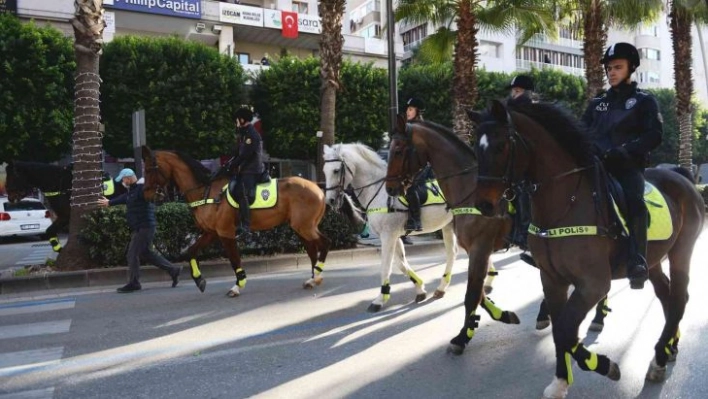 Adana polisi kuş uçurtmadı