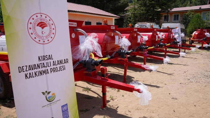 Adana Tarım İl Müdürlüğünden göçerlere içme suyu tankı