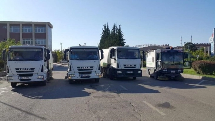 Adıyaman Belediyesi, üniversitede temizlik çalışması yaptı