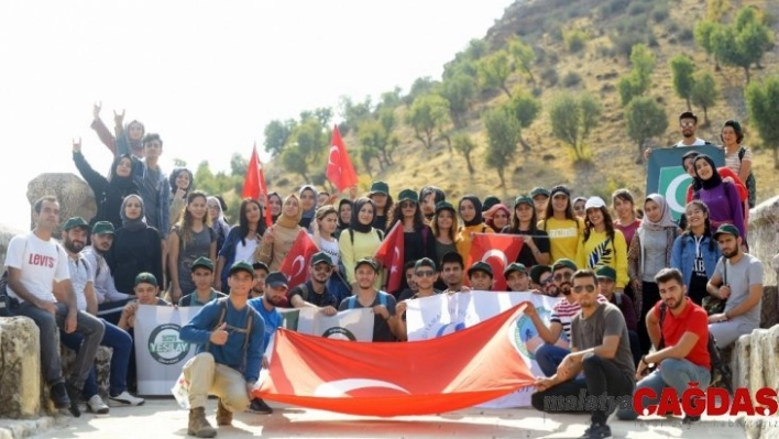 Adıyaman'da, 'Mehmetçiğe selam' temalı yürüyüş yapıldı