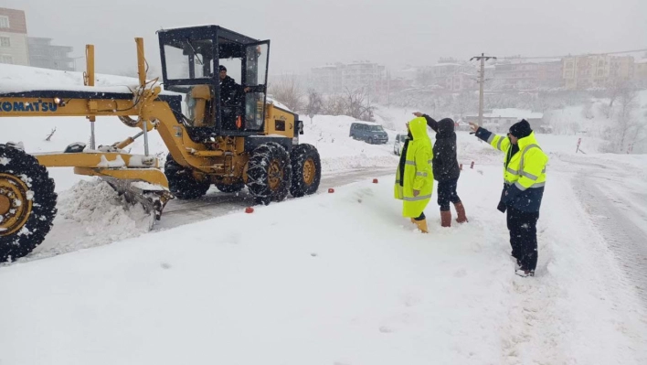 Adıyaman'da kar nedeniyle 148 köy yolu kapalı