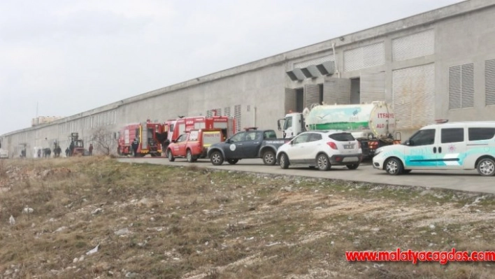 Adıyaman'da korkutan fabrika yangını