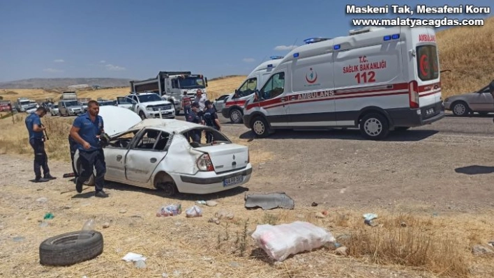 Adıyaman'da otomobil takla attı: 6 yaralı