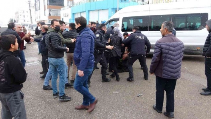 Adıyaman'da yol verme kavgası: 6 gözaltı