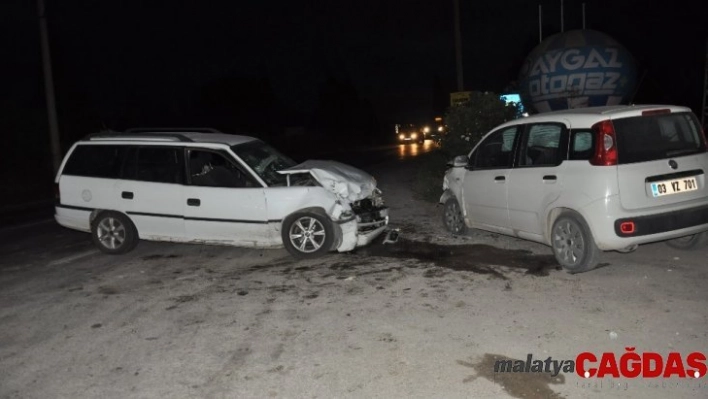 Afyonkarahisar'da trafik kazası: 6 yaralı