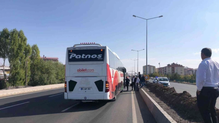 Ağrı çevre yolunda kaza 20 yaşındaki genç yoğun bakımda