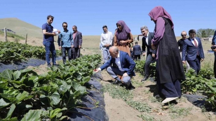 Ağrı Valisi Varol'dan Kadın Kooperatifi'ne ziyaret