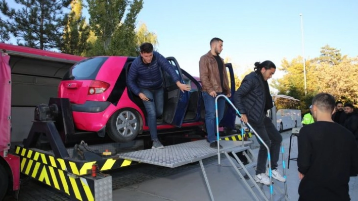 AGÜ'de Emniyet Kemeri Simülasyon eğitimi