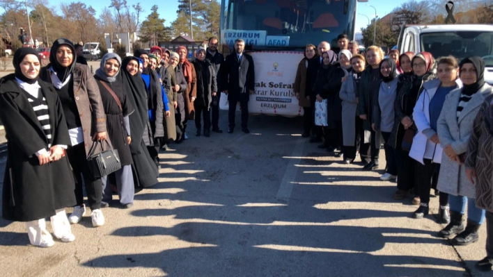 AK Partili kadınlardan 170 koli mutfak seti yardımı