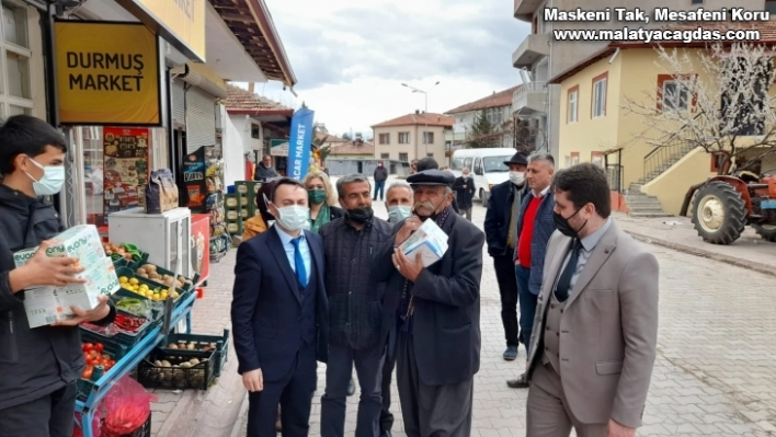 AKÇADAĞDER'den Maske Dağıtımı