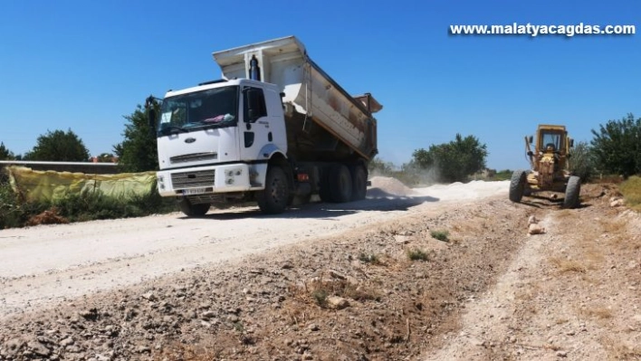 Akçakale'de yeni yol çalışması