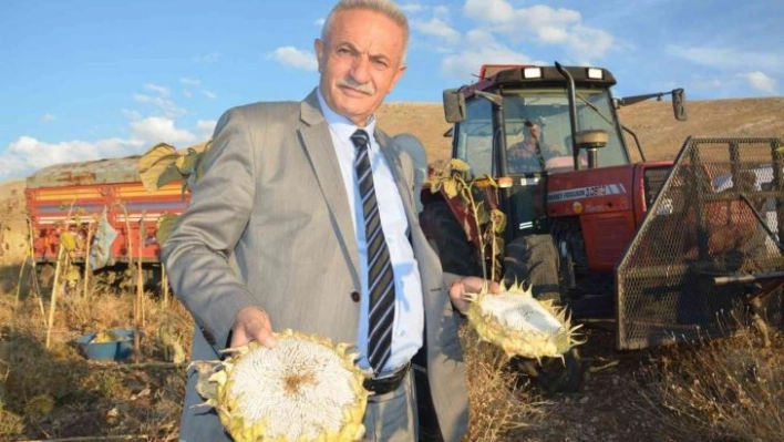 Aktepe 'Çiftçiler ülkemizin bel kemiğidir'