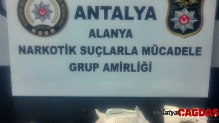 Alanya'da şüpheli araçtan uyuşturucu çıktı