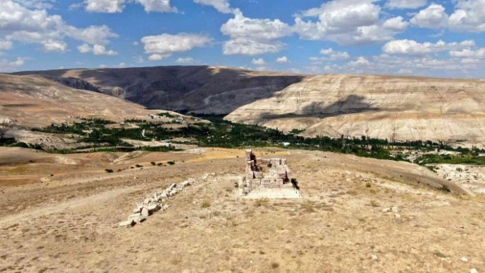 Altı asırdır yalnız, gizemini koruyor