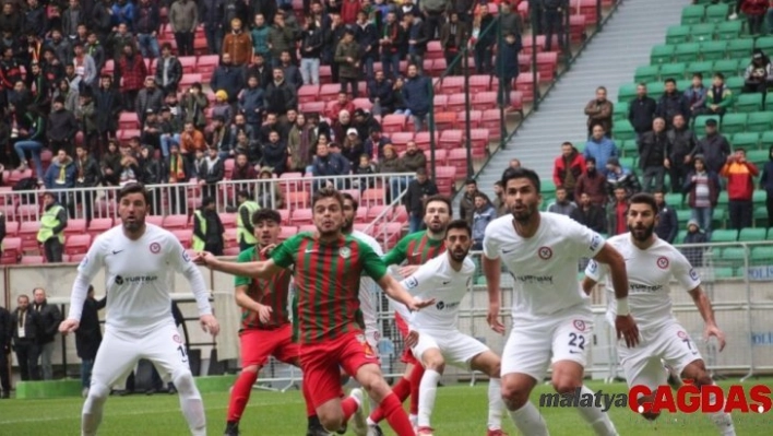 Amed Sportif Faaliyetler evinde berabere kaldı