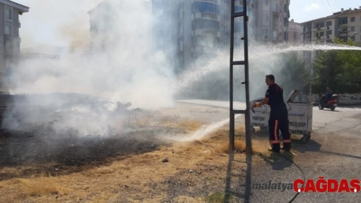 Anız yangını büyümeden kontrol altına alındı