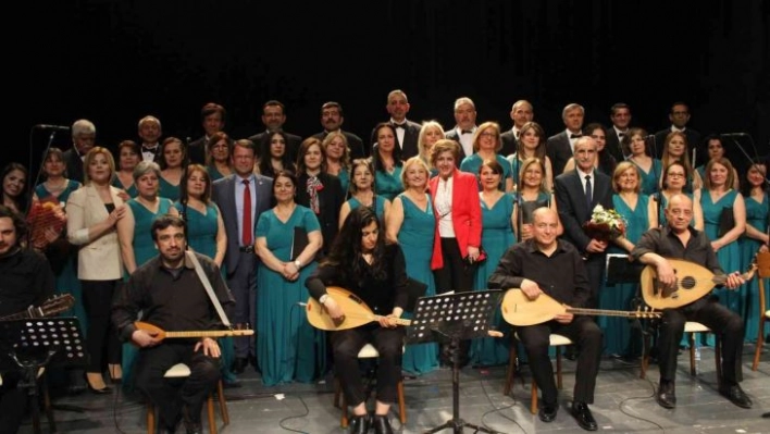 Antakya-Defne Barış Korosu'ndan Samandağ'da konser