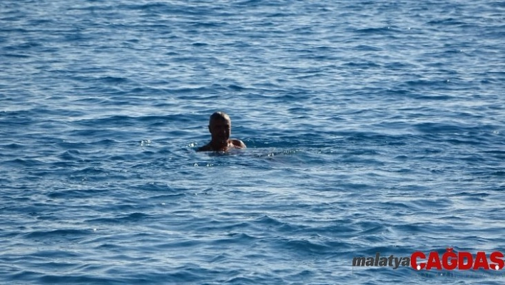 Antalya'da aralık ayında deniz keyfi