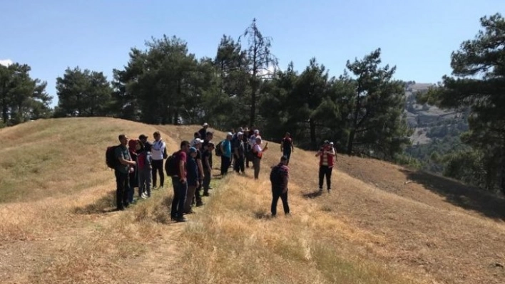 Arama kurtarma ekibinden doğa yürüyüşü ve tatbikat