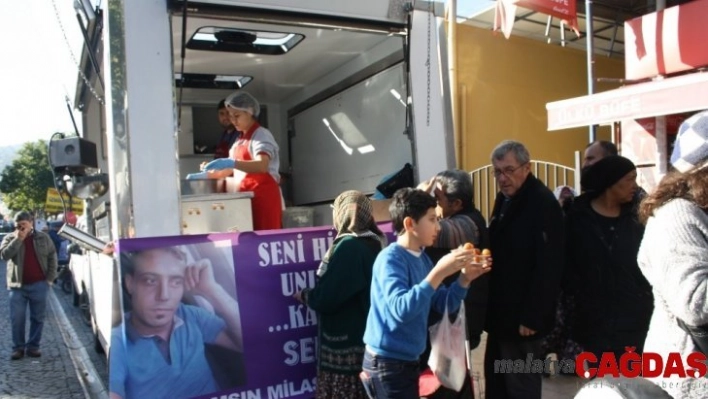 Arkadaşları için lokma döktürdüler