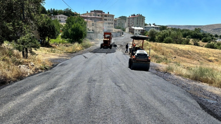 Asfalt Çalışmalarına Aralıksız Devam Ediyor