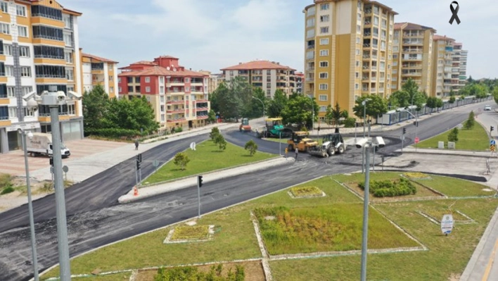 Aspuzu Caddesinde Asfalt Yenileme Çalışmaları Yapılıyor