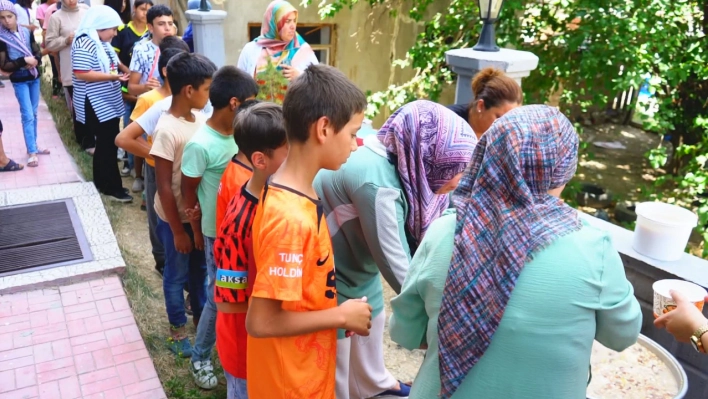 Aşure Birlik, Beraberlik ve Paylaşmanın Simgesidir