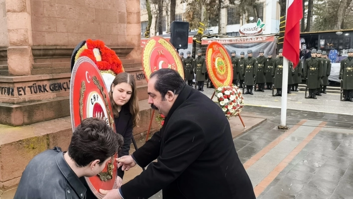 Atatürk'ün Malatya'ya gelişinin 94. yıldönümü'de Çelenk Sunumu Yapıldı