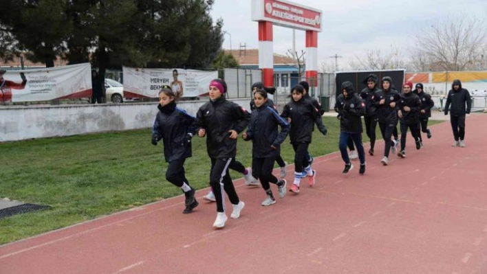 Atletizmde Diyarbakır'ın başarı çıtasını yükseltmek istiyorlar