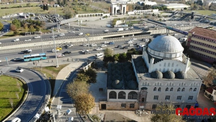 Avcılar'da depremde minaresi yıkılan camide yeni gelişme