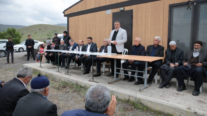 Ayasofya'nın zincirlerini kıranlar ile tekrar zincir vurmak isteyenleri oylayacağız