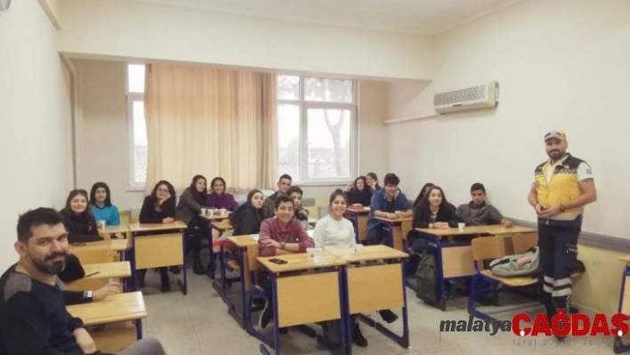 Aydın'da lise öğrencilerine ilk yardım eğitimi verildi