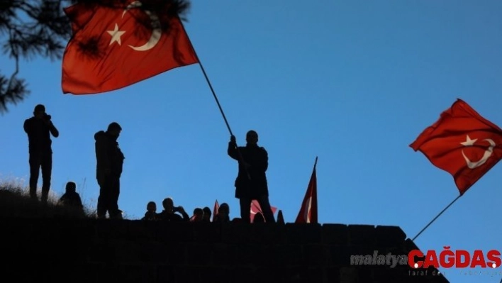 Aziziye Destanının 142. yılında Atatürk Üniversitesi ecdadına yürüdü