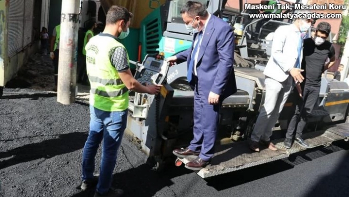 Bağlar Belediyesi, yol yapım çalışmalarına devam ediyor